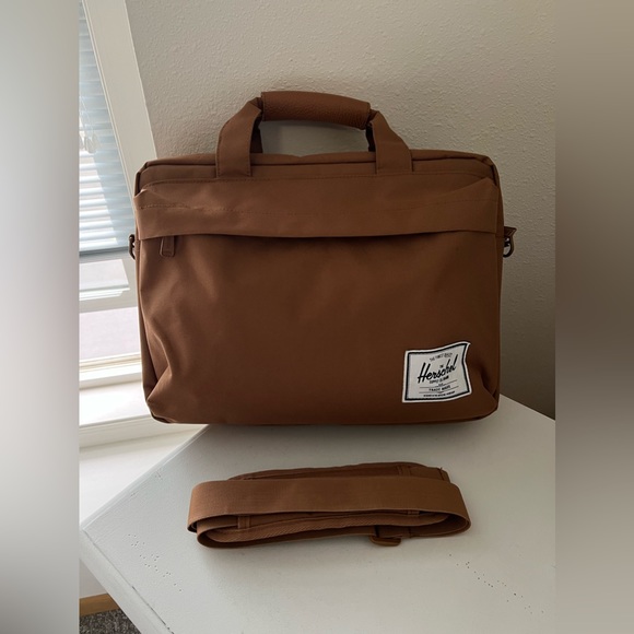 Herschel Supply Company Bags Herschel Supply Co Clark Messenger Bag